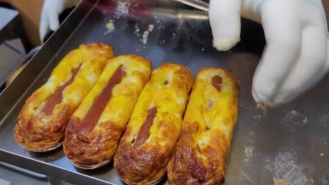 Egg Bread Sausage Cheese Bread: A Must-Try Korean Street Food in SOKCHO