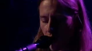 Alice In Chains - The Killer Is Me (From MTV Unplugged)