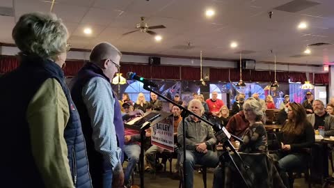 Daren Bailey Speaking at the Darren Bailey for Governor Bus Tour Stop