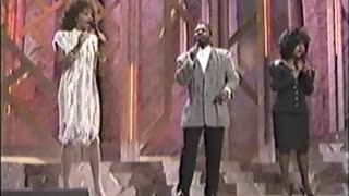 Whitney Houston, Bebe & Cece Winans - Hold Up The Light = Soul Train Awards 1989