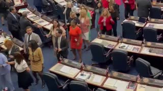 US politicians dancing in state capitol for no reason