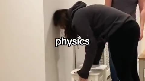 <€ PHYSICS €>