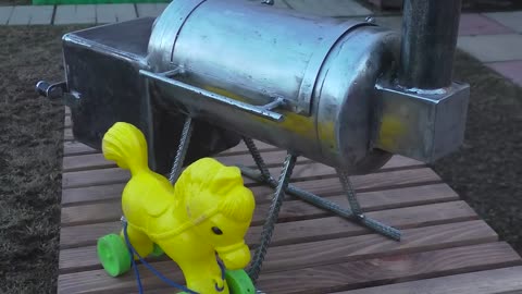 "Upcycling Magic: Turning an Old Fire Extinguisher into a DIY Smoker!