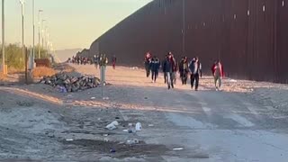 Border wall breach & mass incursion taking place in Lukeville, AZ