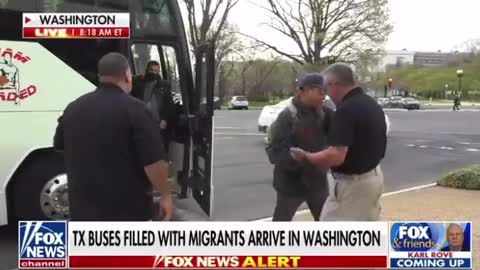 Buses of Illegals Sent by Texas Governor Begin Arriving in D.C.