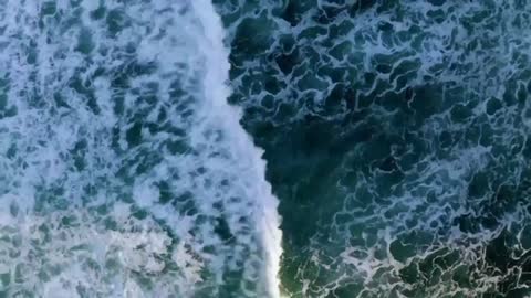 10 Hours of Relaxing Ocean Waves to Fall Asleep To