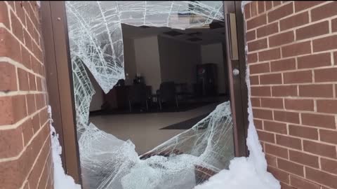 New York State / Looting a problem in Buffalo NY after the blizzard