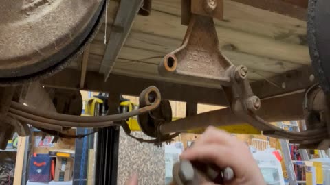 Trailer Repair-Replacing Suspension Parts