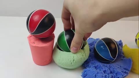 Spielzeug Kinetic Sand Balls Play the colors