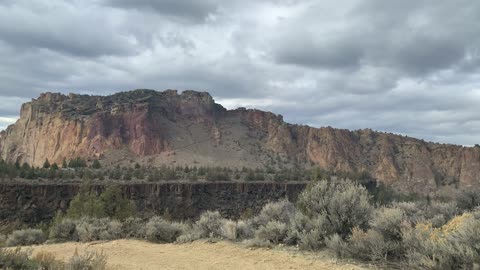 Central Oregon – Smith Rock State Park – Dry River Bed – 4K