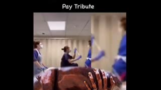 Corona dancing tik tok nurses and doctors pay tribute