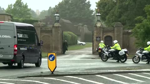 Queen returns to Windsor Castle ahead of Jubilee celebrations