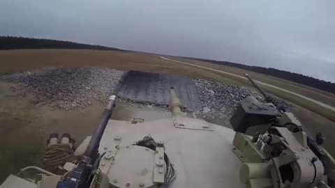 US Crews Showing Their Talents to Operate the M1 Abrams | Military Training