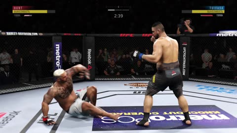 PS4 bot Mark Hunt vs user Tai Tuivasa