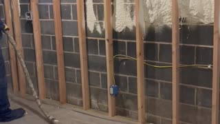 Sprayfoaming basement walls