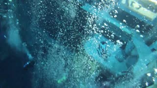 World's Deepest Pool! Deep Dive Dubai (Discover Scuba Diving)