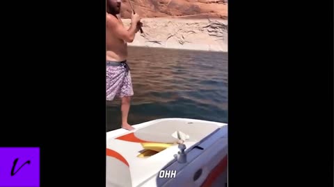 Playing golf on a boat ISN'T a good idea.