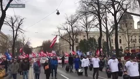 In the center of Vienna - a mass rally against the supply of weapons to Kiev