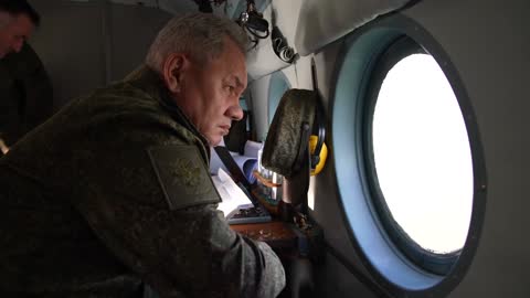 Russian defence minister inspects Russian soldiers in zone of unique military activity