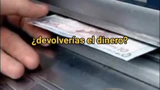 Los cajeros automaticos están dando dinero gratis en Irlanda