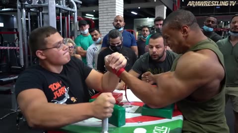 20 YEARS OLD ARM WRESTLING CHAMPION