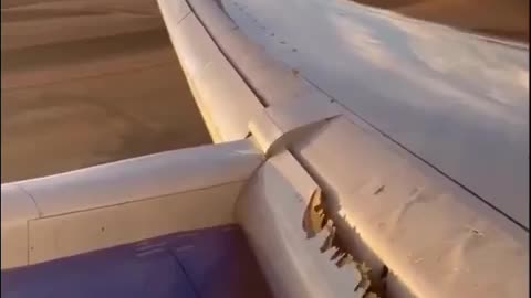 San Francisco Bound Boeing 747 Wing Comes Apart Mid-Flight