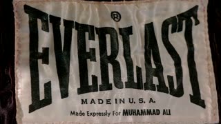 Ali's boxing trunks from 'Thrilla in Manilla' go on auction