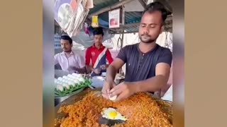 Indian Chef Kulk Phiska makes incredible Indian Street Pie