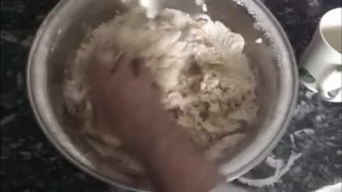 Aata Guthne Ka Tarika How to make Wheat Flour Dough Super Soft Roti making Secret