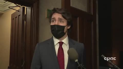 Justin WATCH: Trudeau Exposes His Own Hypocrisy on Mandates in Cringeworthy Clip