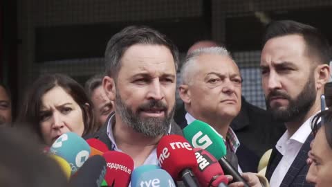 Abascal espera que el 10N "sirva para afianzar la unidad de España y la libertad"