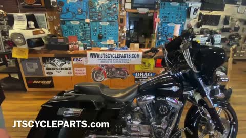Harley Davidson Road king seat installed on an Electra glide