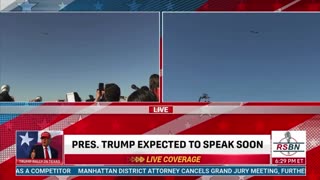 BREAKING🇺🇸PRESIDENT 🇺🇸TRUMP DOES AN INCREDIBLE FLYOVER IN WACO AS THE TOP GUN THEME PLAYS IN BACKGROUND