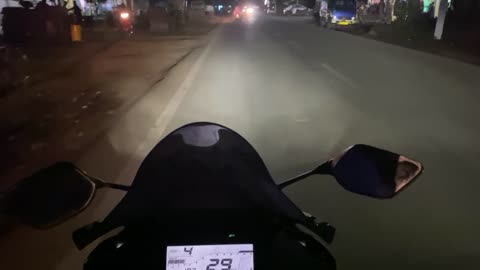 Night ride R15v3 and Gixxer 250 sf || iPhone 11camera