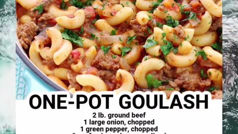 Fall in love with this hearty One-Pot Goulash Recipe!