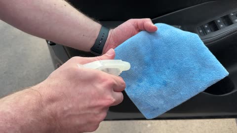 How To Remove Road Tar & Clean Sticky Buttons In Your Car!