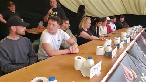 CHILI EATING CONTEST with UK CHILLI QUEEN - Middlesex Chilli Festival