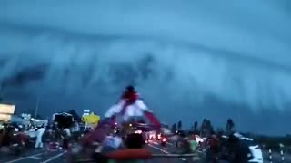 Heavy rainfall in India, a colossal shelf cloud made a chilling appearance in Haridwar, Uttarakhand.
