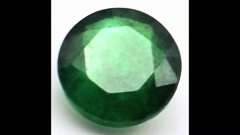 Emerald Round Cut 10mm Cloudy Pakistani Gem