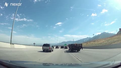 cars caught in the middle -dash cam scenes.