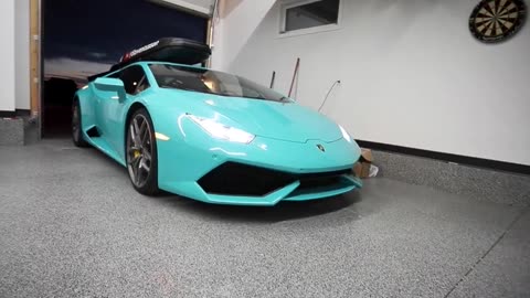 Lamborghi Huracan vs Lamborghini Gallardo