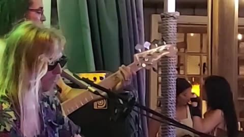 Hunter Myers (Funky Lampshades) - LIVE @ OSO (Short 8)