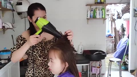Cool woman, ASMR vietnam barbershop, cheap shampoo
