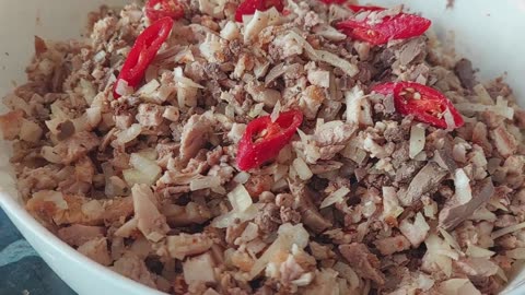 It will make the neighbors jealous! Super delicious easy recipe. Prepare a delicious dinner! SISIG