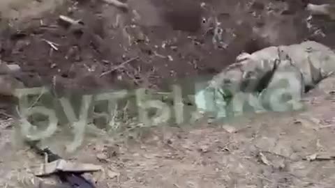 Ukrainian soldier who doesn't want to fight anymore gets buried alive by other Ukrainian soldiers