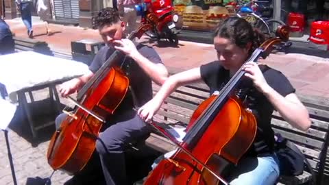 Piazzolla music played with two cellos, Ciudad Vieja, Montevideo