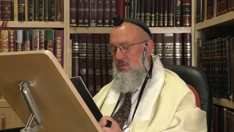 Rabbi David Bar-Hayim Speaks at Shiva after father's reinterment in Israel