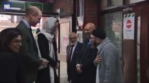 Sharia UK: Iman Refuses to Shake Hands with Hijab-Wearing Kate Middleton