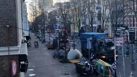 Dutch and German police/army is preparing for 'the biggest farmer protest ever' in The Hague