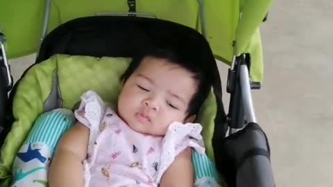 Daddy daycare tutorial : Baby girl Take a nap